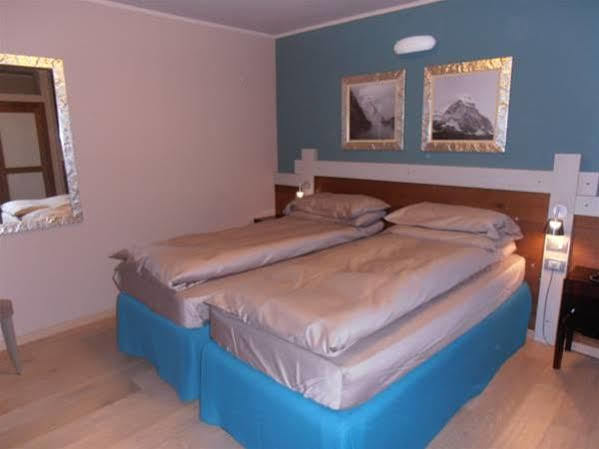 Hotel Lyskamm Breuil-Cervinia Eksteriør bilde